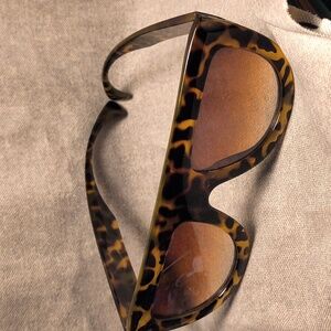 Leopard print sunglasses